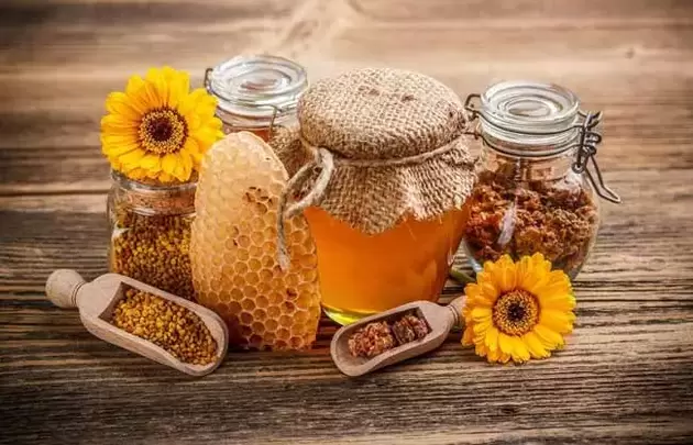Le miel est un remède utile et savoureux qui peut améliorer la puissance masculine